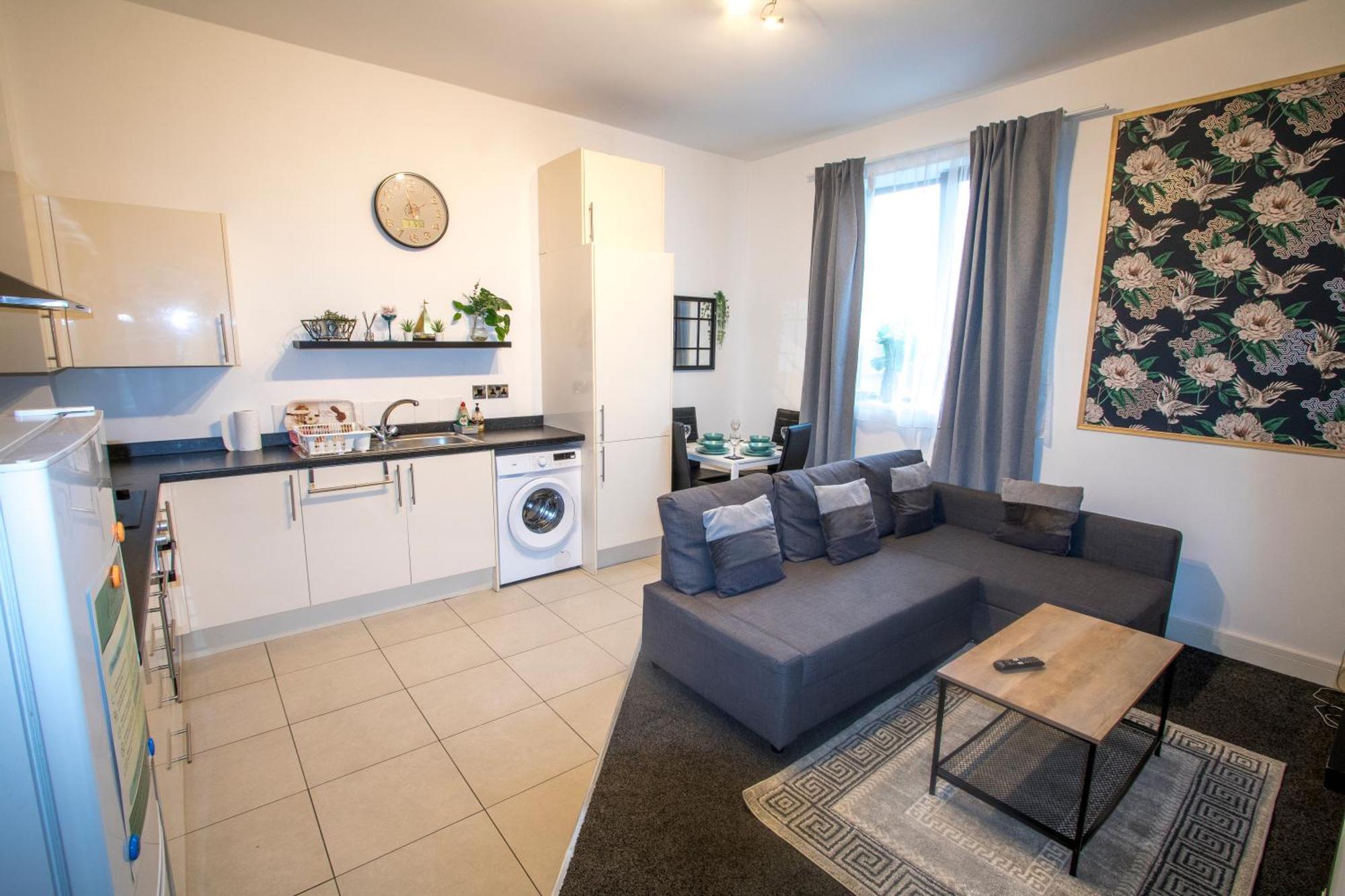 Ideal For Groups - Modern 2 Bedroom Apartment - Free Parking, Transit Links, Close To Stadiums Manchester Kültér fotó